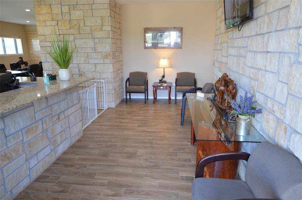 Kemp, TX 75143,11639 E Highway 175 #E