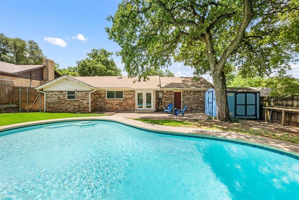 Euless, TX 76040,1814 Mary Drive