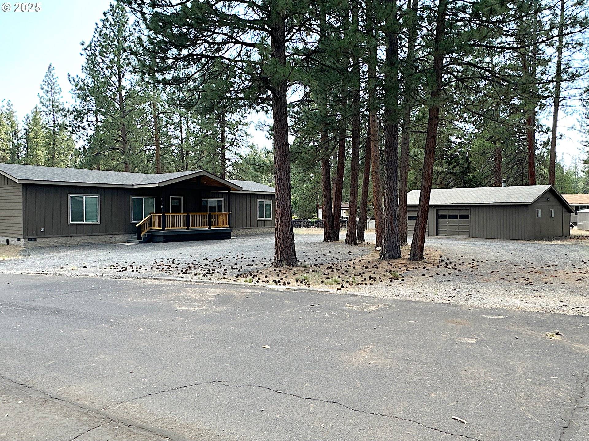 Bend, OR 97702,61170 CHUCKANUT DR
