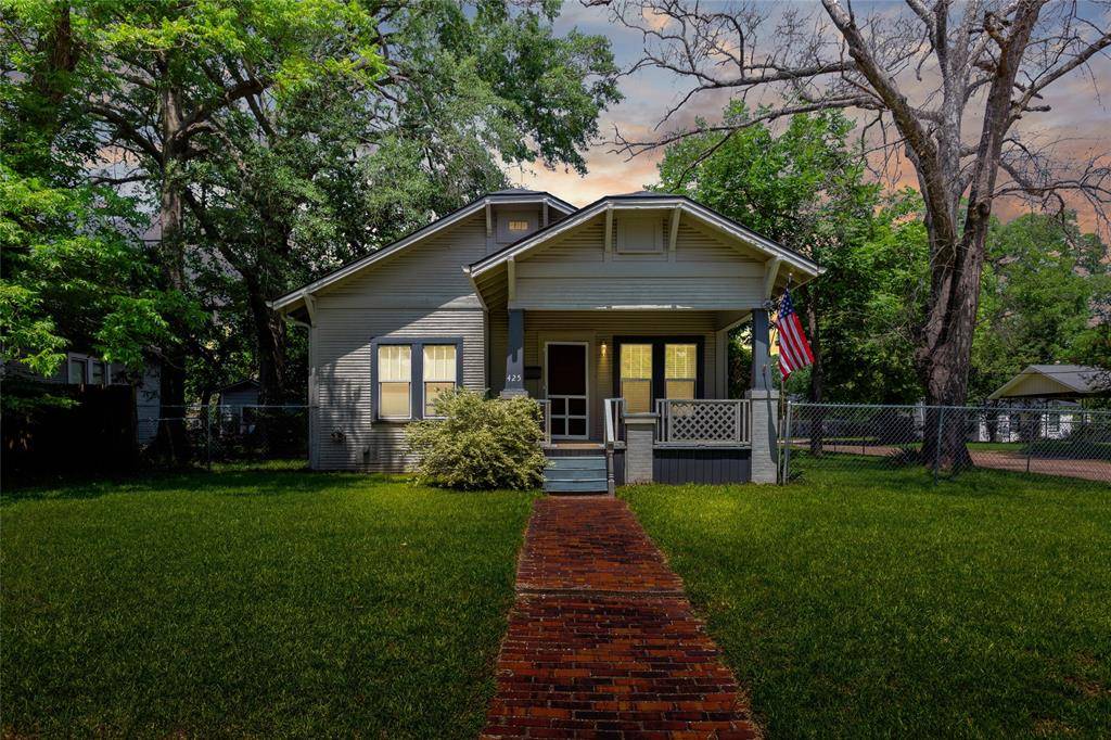 Mineola, TX 75773,425 N Newsom Street