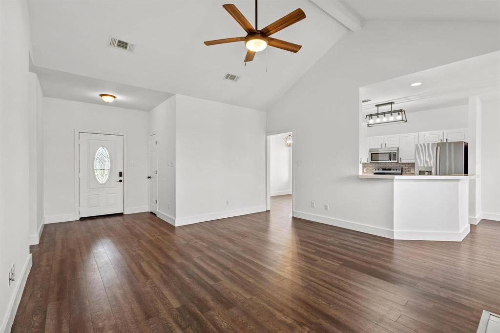 Whitewright, TX 75491,704 Katy Lane