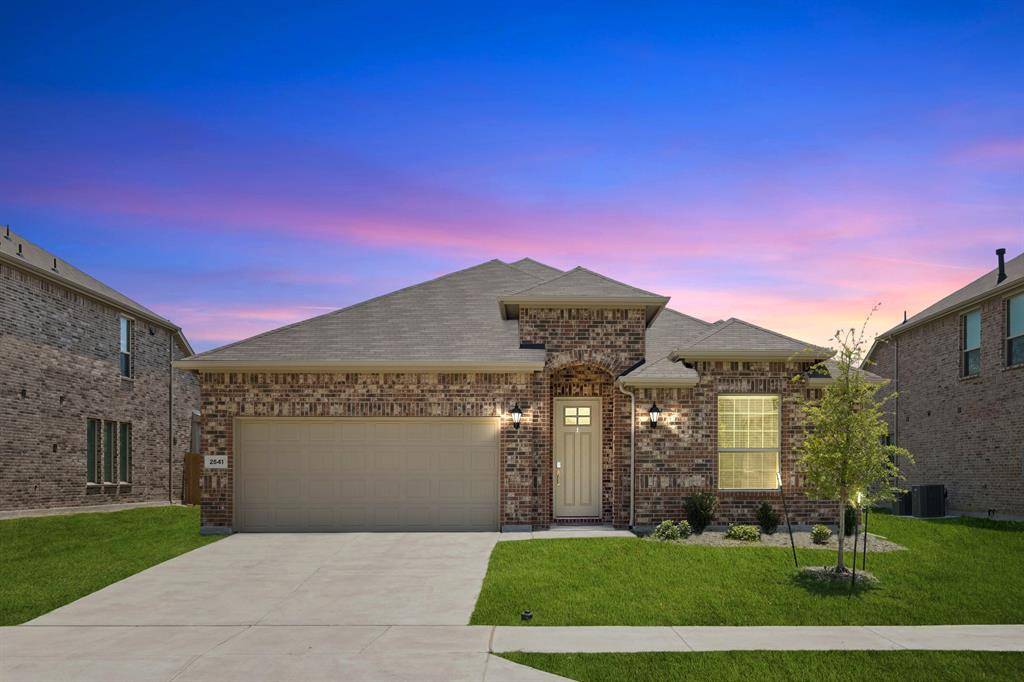 Fort Worth, TX 76179,2541 Birchcrest Drive