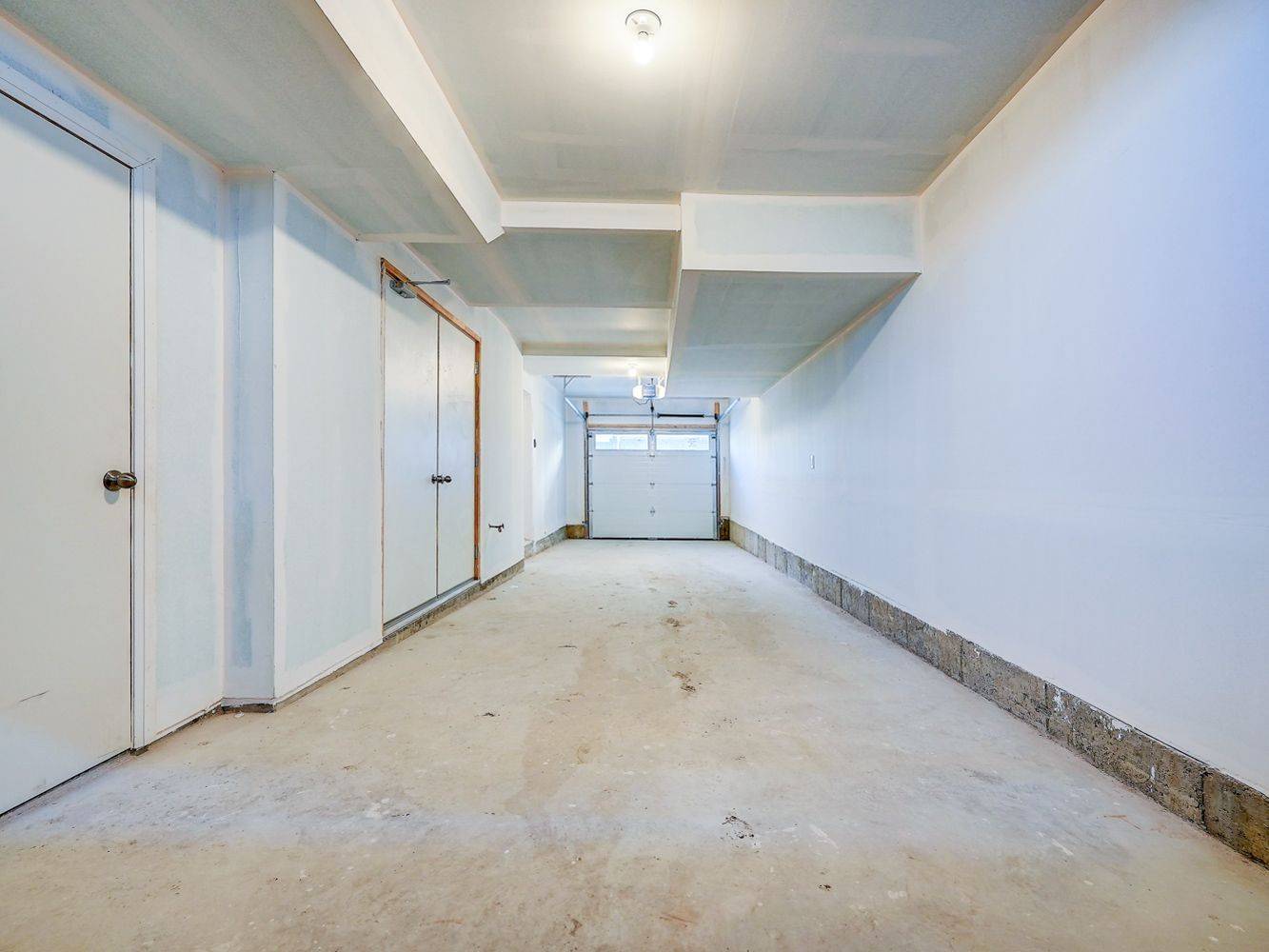Whitchurch-stouffville, ON L4A 4X7,5 Maybank LN