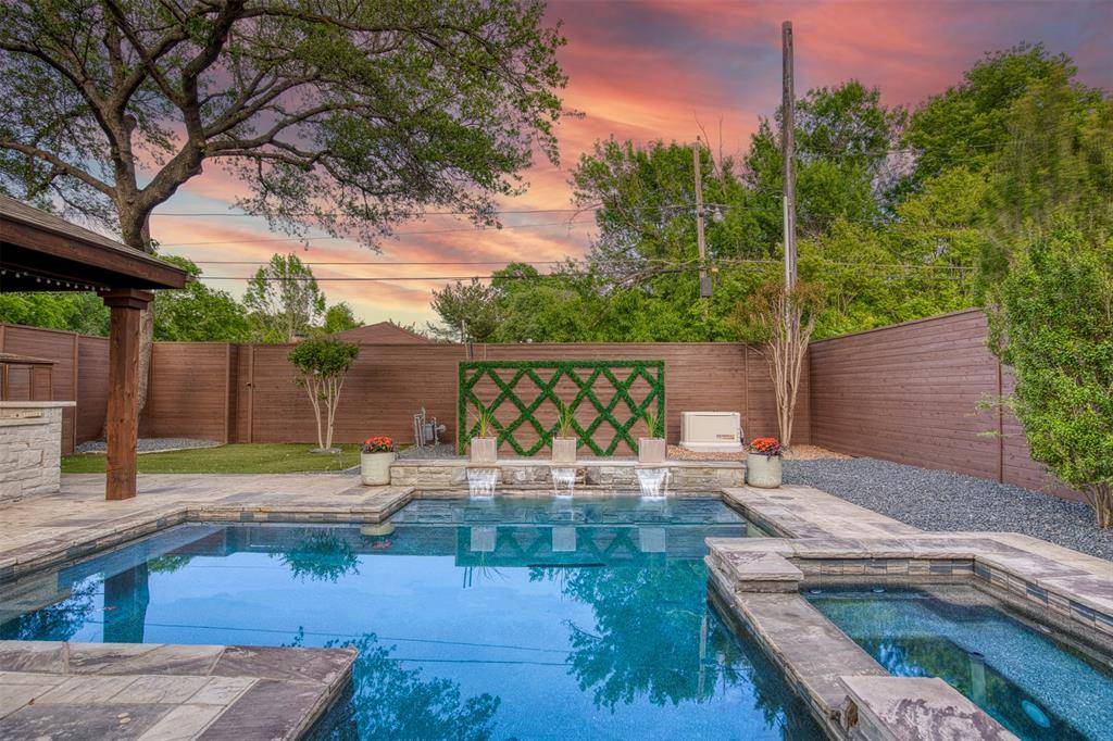 Dallas, TX 75209,7222 Kaywood Drive