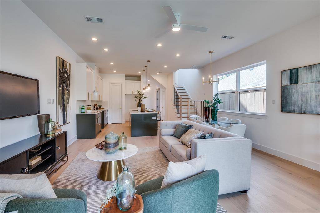 Dallas, TX 75214,5631 E Side Avenue