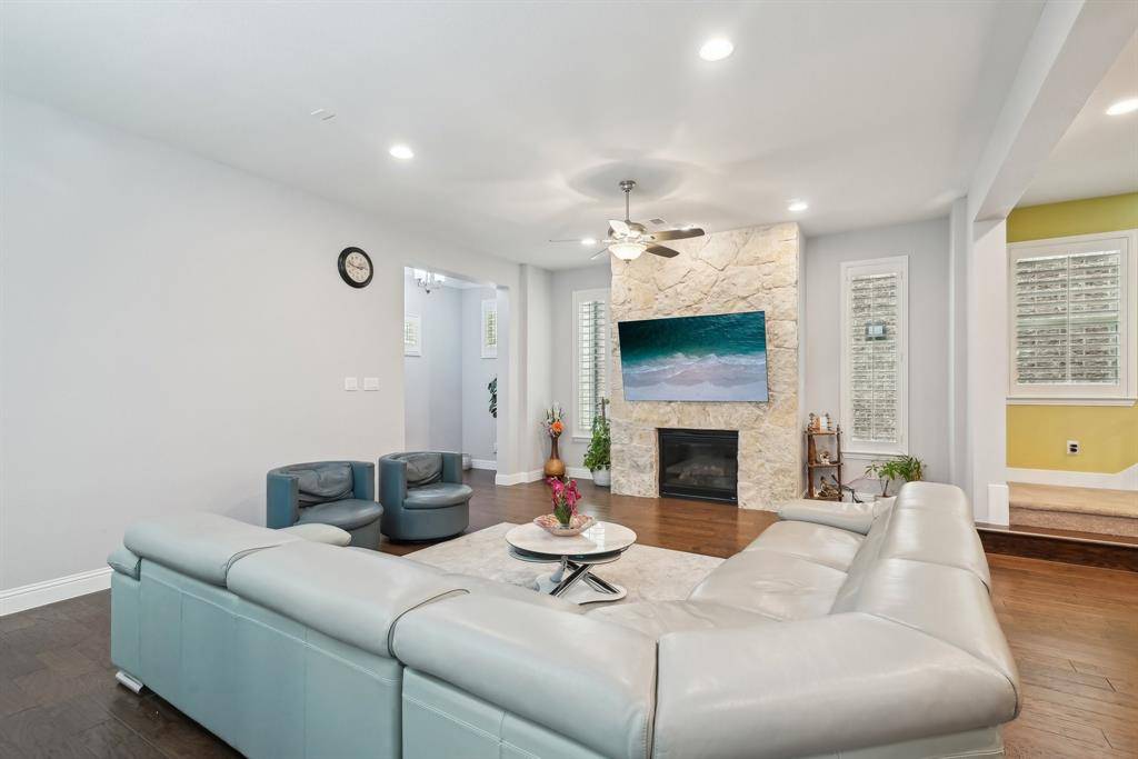 Mckinney, TX 75070,6809 Royal View Drive