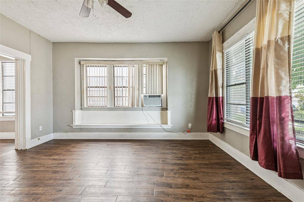 Dallas, TX 75208,724 W 7th Street