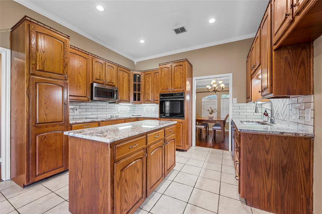 Hewitt, TX 76643,1204 Darbyton Drive