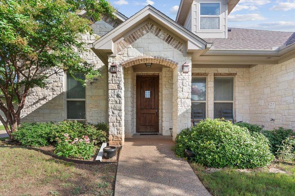Hewitt, TX 76643,105 Hollygrove Drive