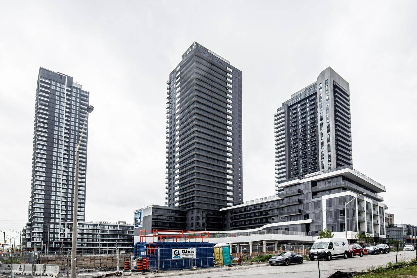 Mississauga, ON L4Z 0C9,5105 Hurontario ST #808