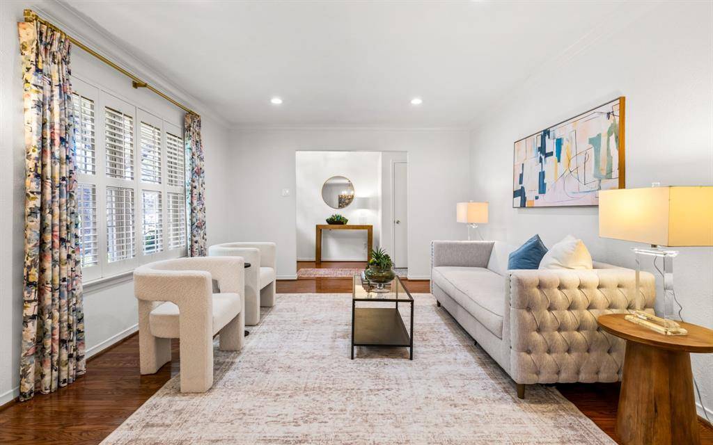 Dallas, TX 75238,9444 Estate Lane