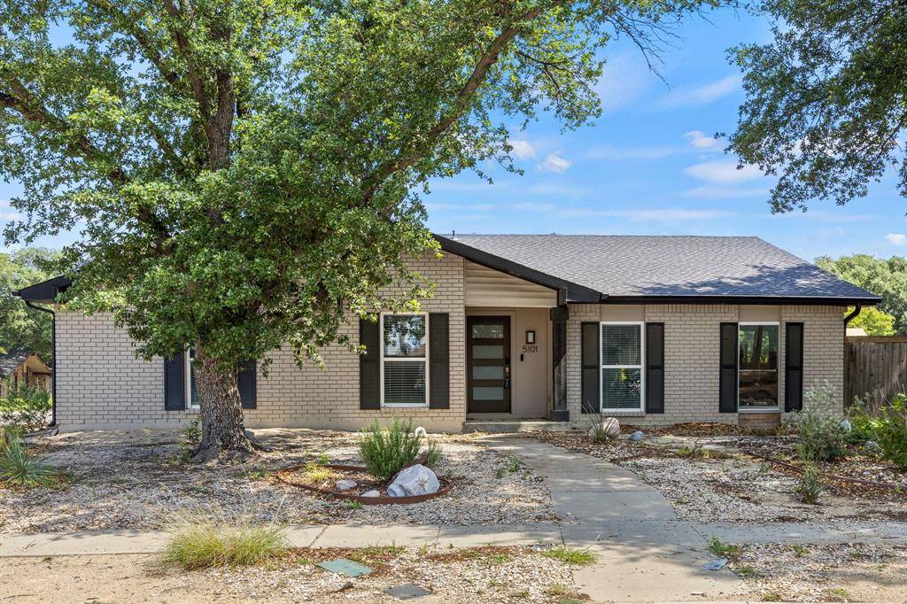 The Colony, TX 75056,5101 Hetherington Place