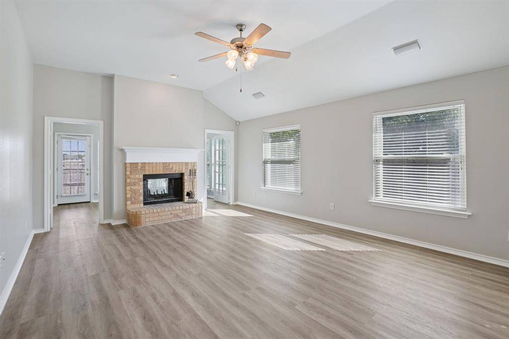 Burleson, TX 76028,1024 Tyler James Drive