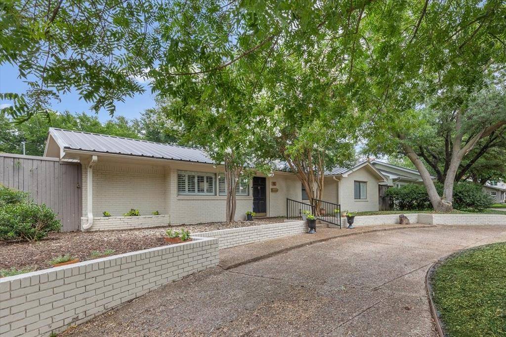 Fort Worth, TX 76107,611 Westview Avenue