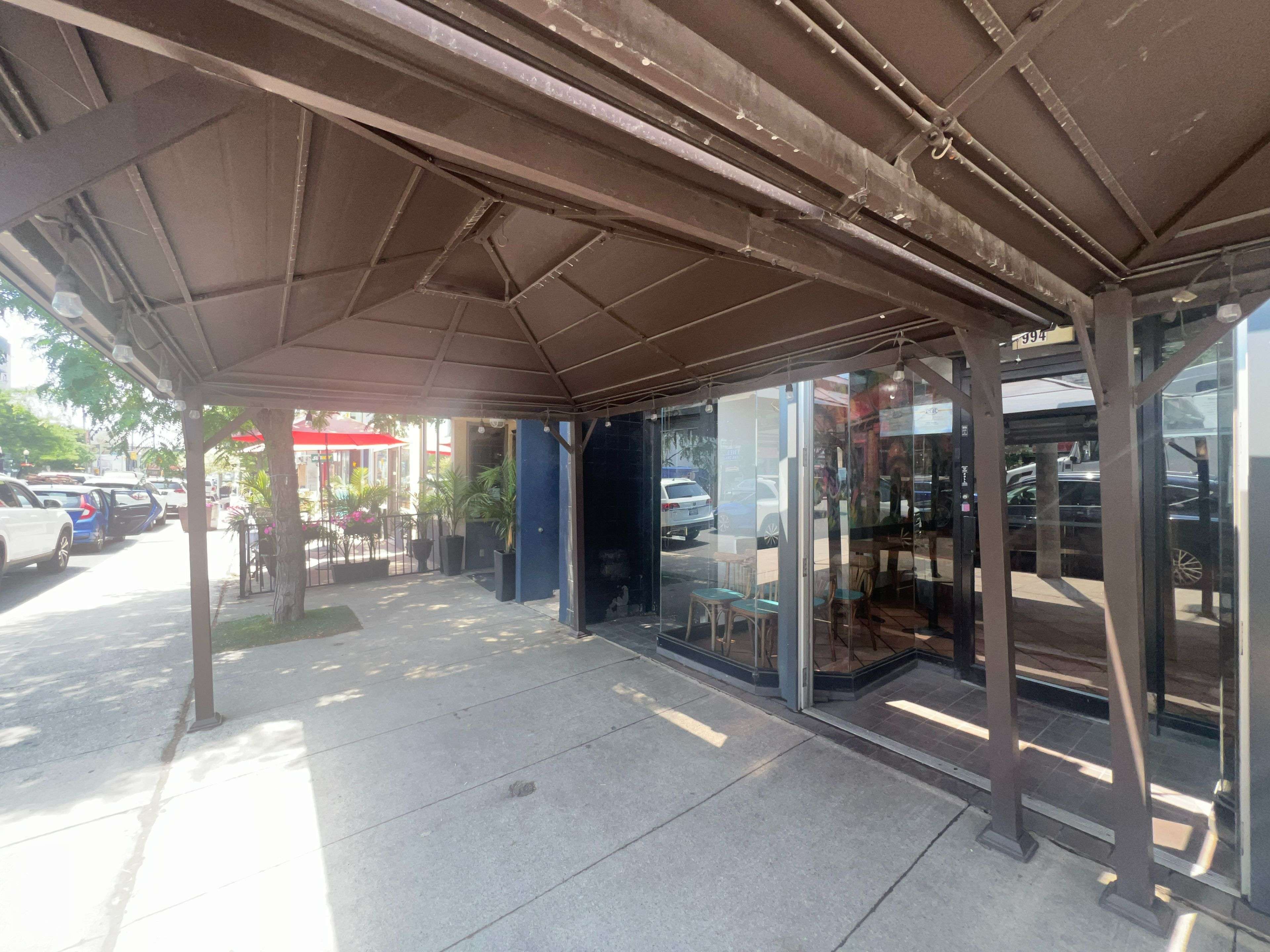 Toronto C04, ON M6C 2C5,994 Eglinton AVE W