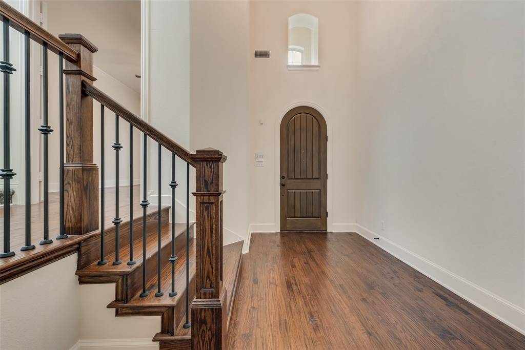 Irving, TX 75039,211 Guadalupe Drive