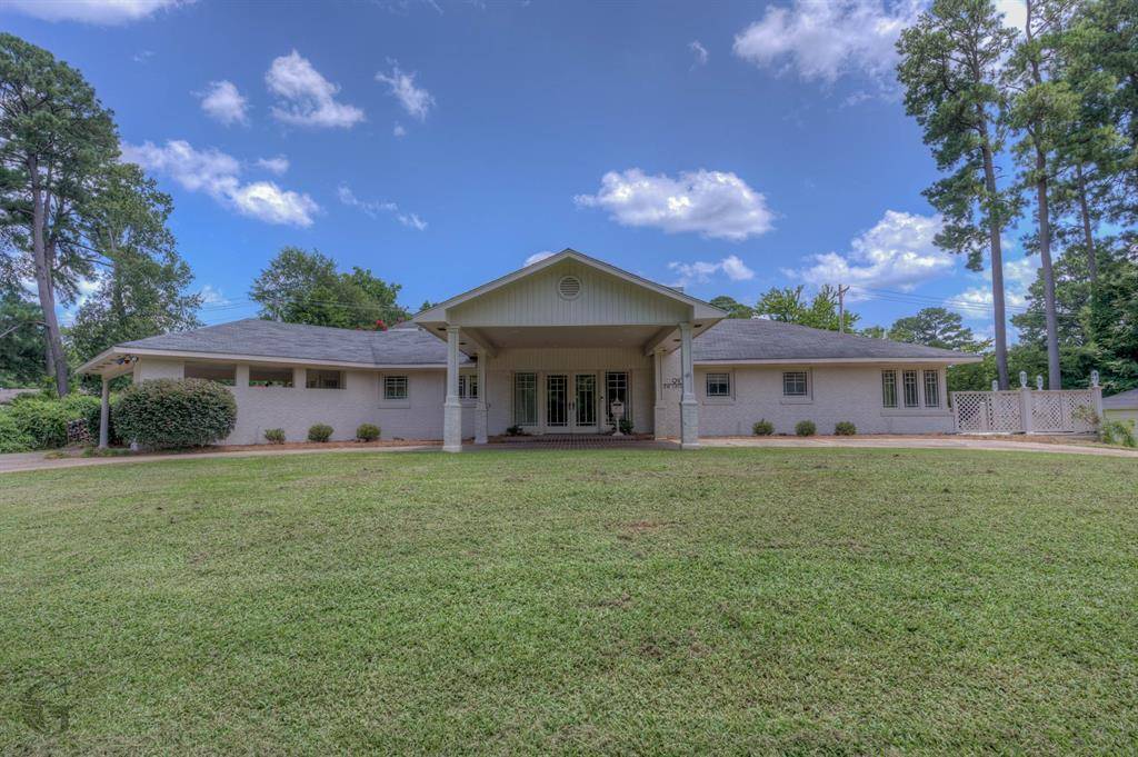 Minden, LA 71055,910 Drew Lane