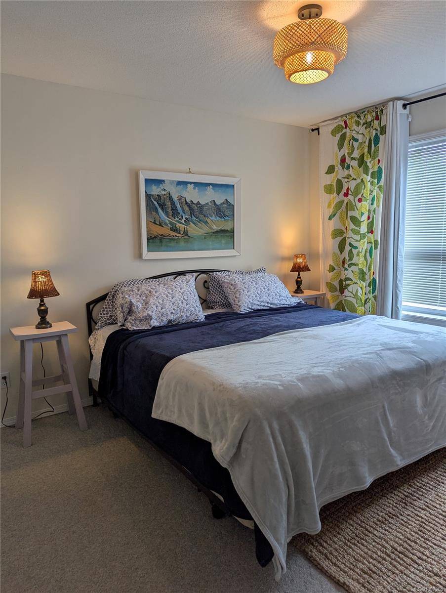 Courtenay, BC V9J 1L0,1105 Henry Rd #111