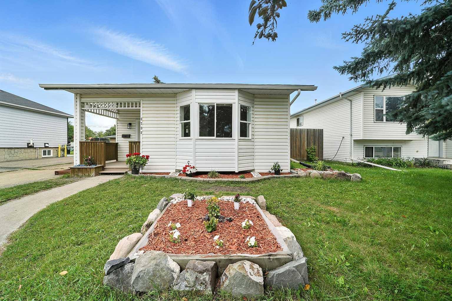 Red Deer, AB T4N 1N5,3732 47 ST