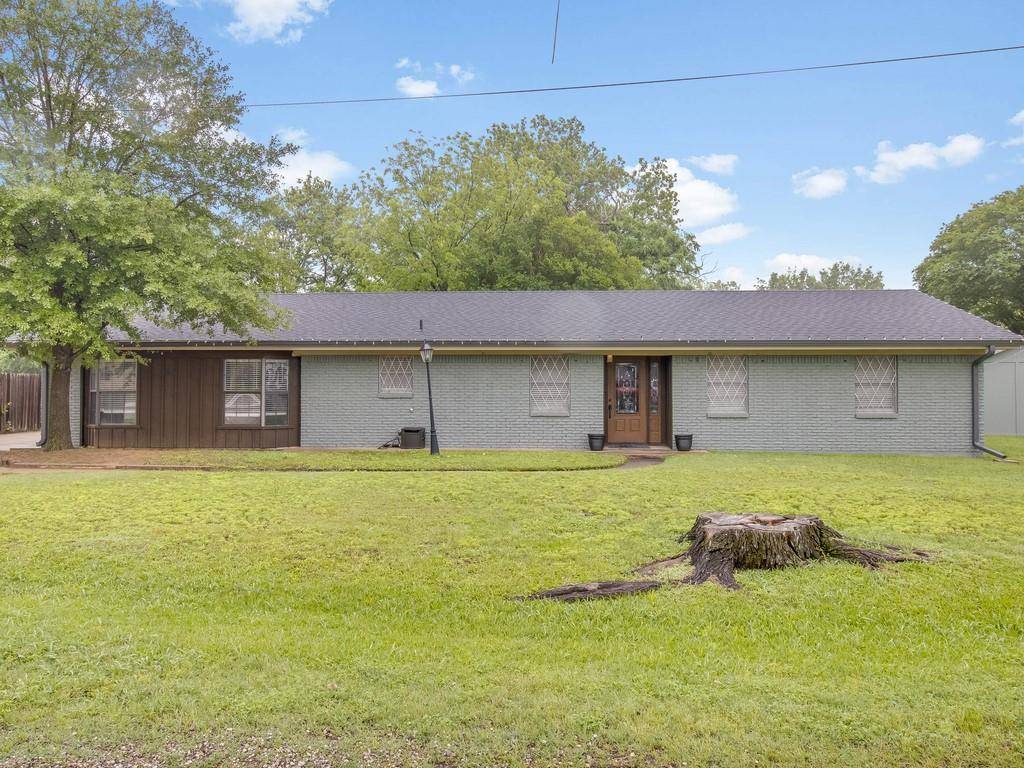 Blooming Grove, TX 76626,217 W Grady Street