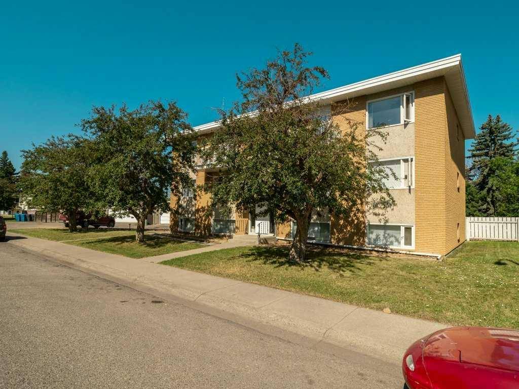 Lethbridge, AB T1K 2S4,2240 Mayor Magrath DR S #2
