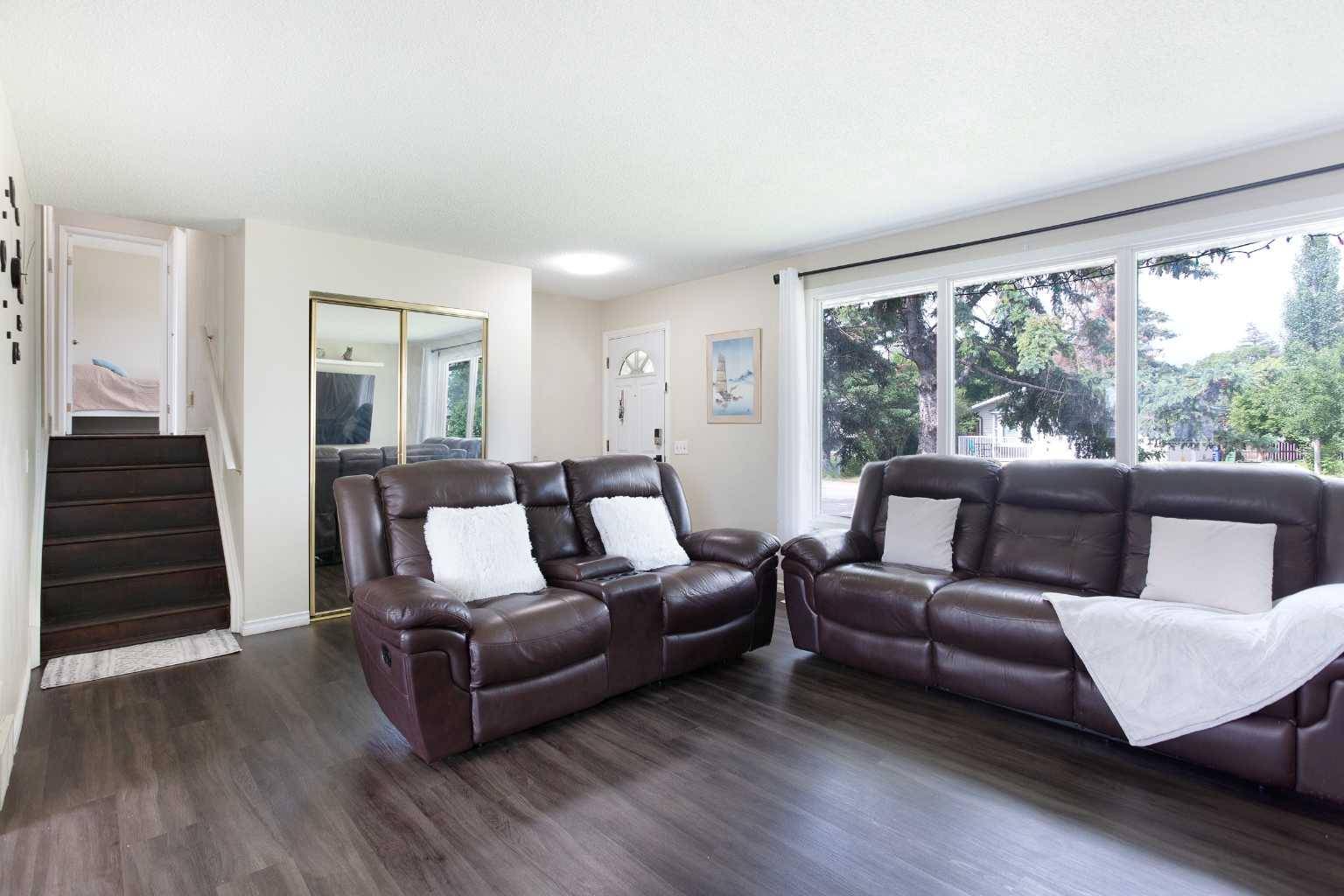 Calgary, AB T2A2K5,39 Pensacola Close SE