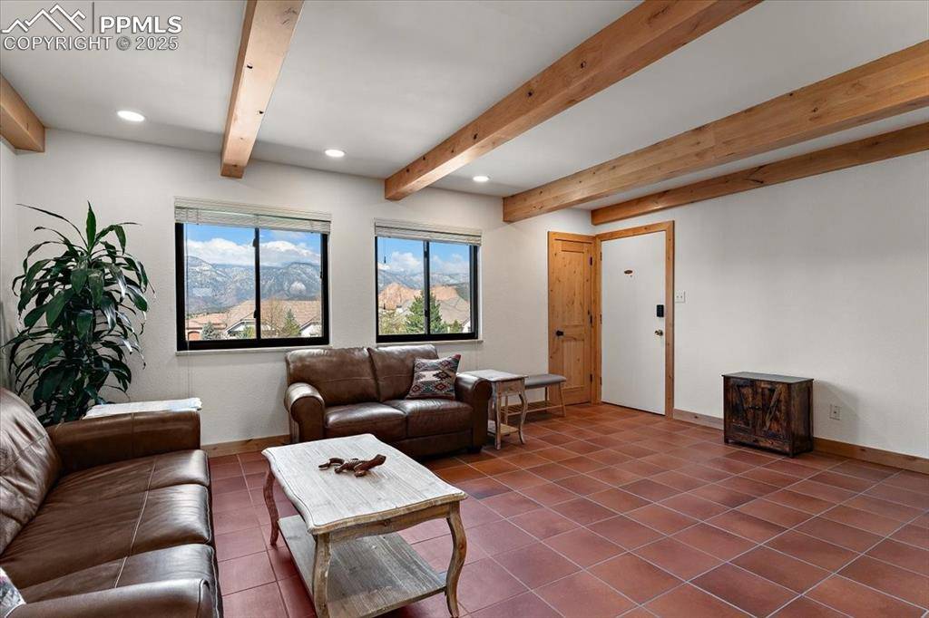 Colorado Springs, CO 80904,2979 Mesa RD #D