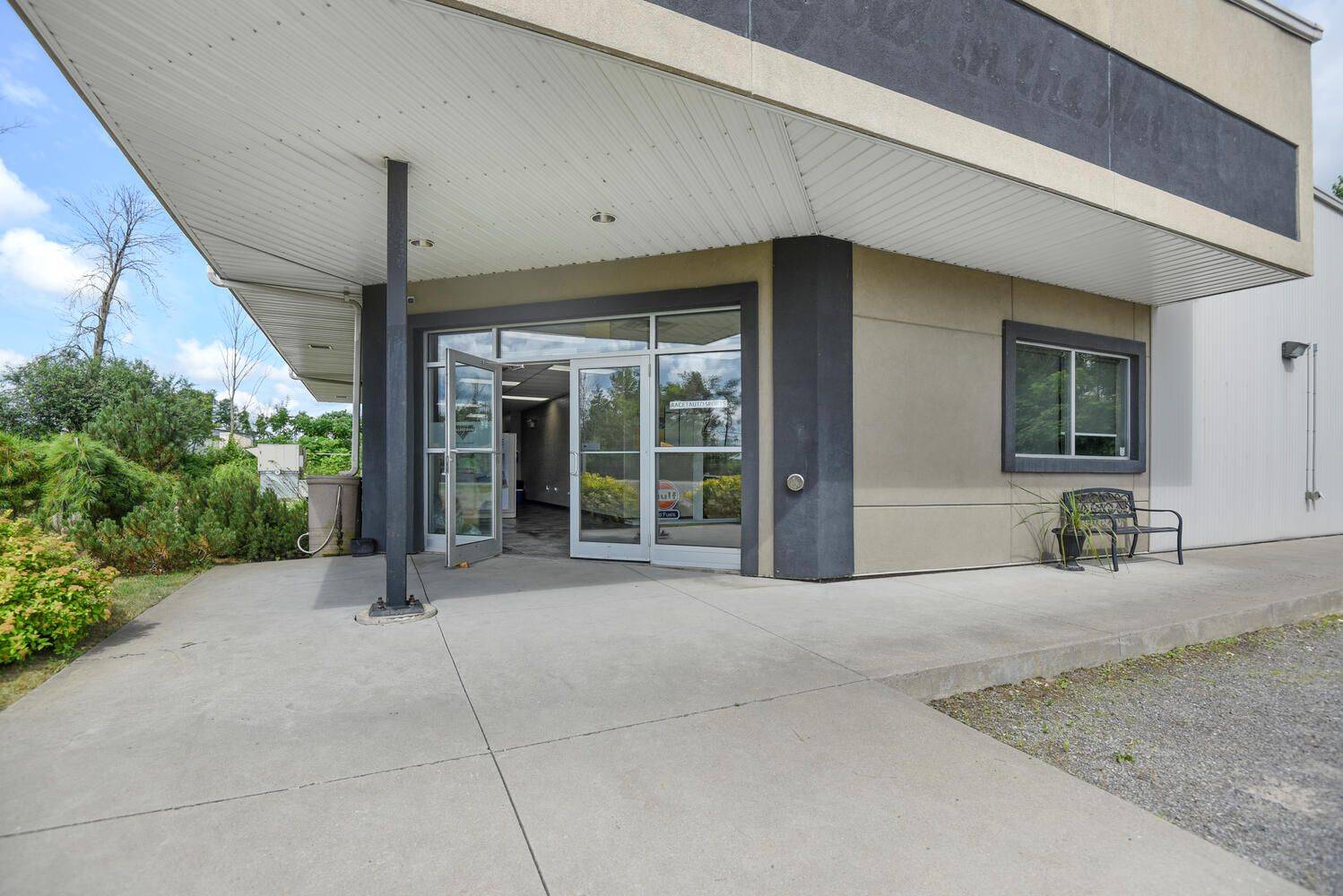 Augusta, ON K6V 5T1,2318 Second Concession RD
