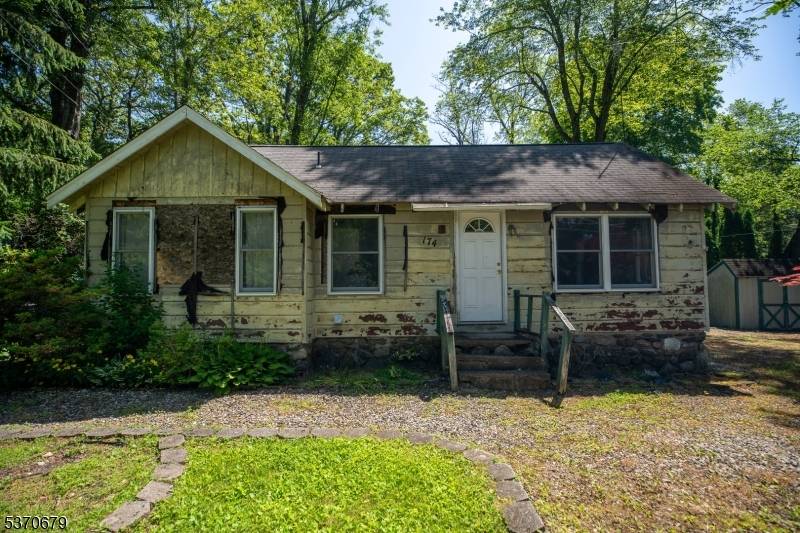 Vernon Twp., NJ 07422,174 Highland Lakes Rd