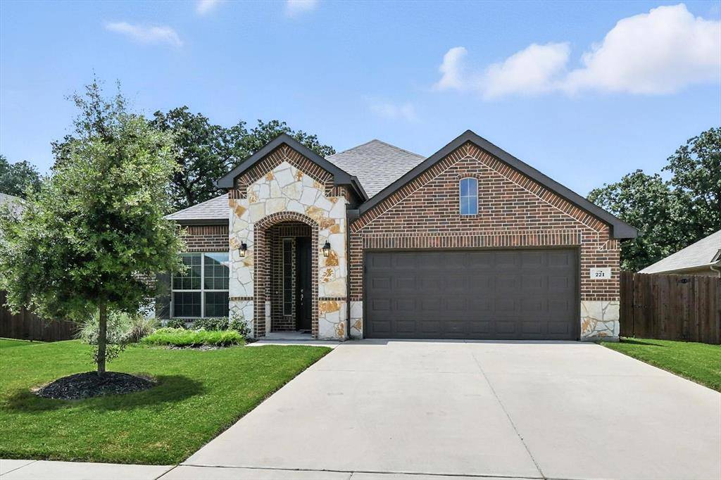 Azle, TX 76020,221 Gardenia Drive