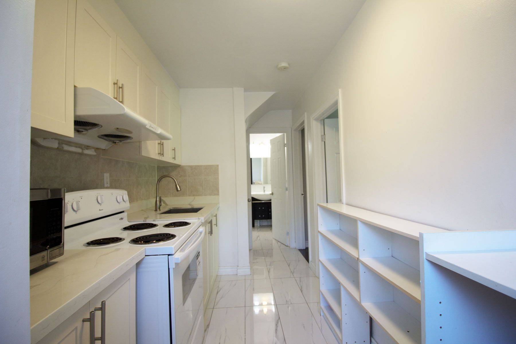 Toronto C15, ON M2M 3A6,159 Mintwood DR #Back Unit
