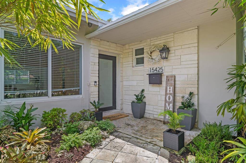 Palmetto Bay, FL 33157,15425 SW 84th Ct