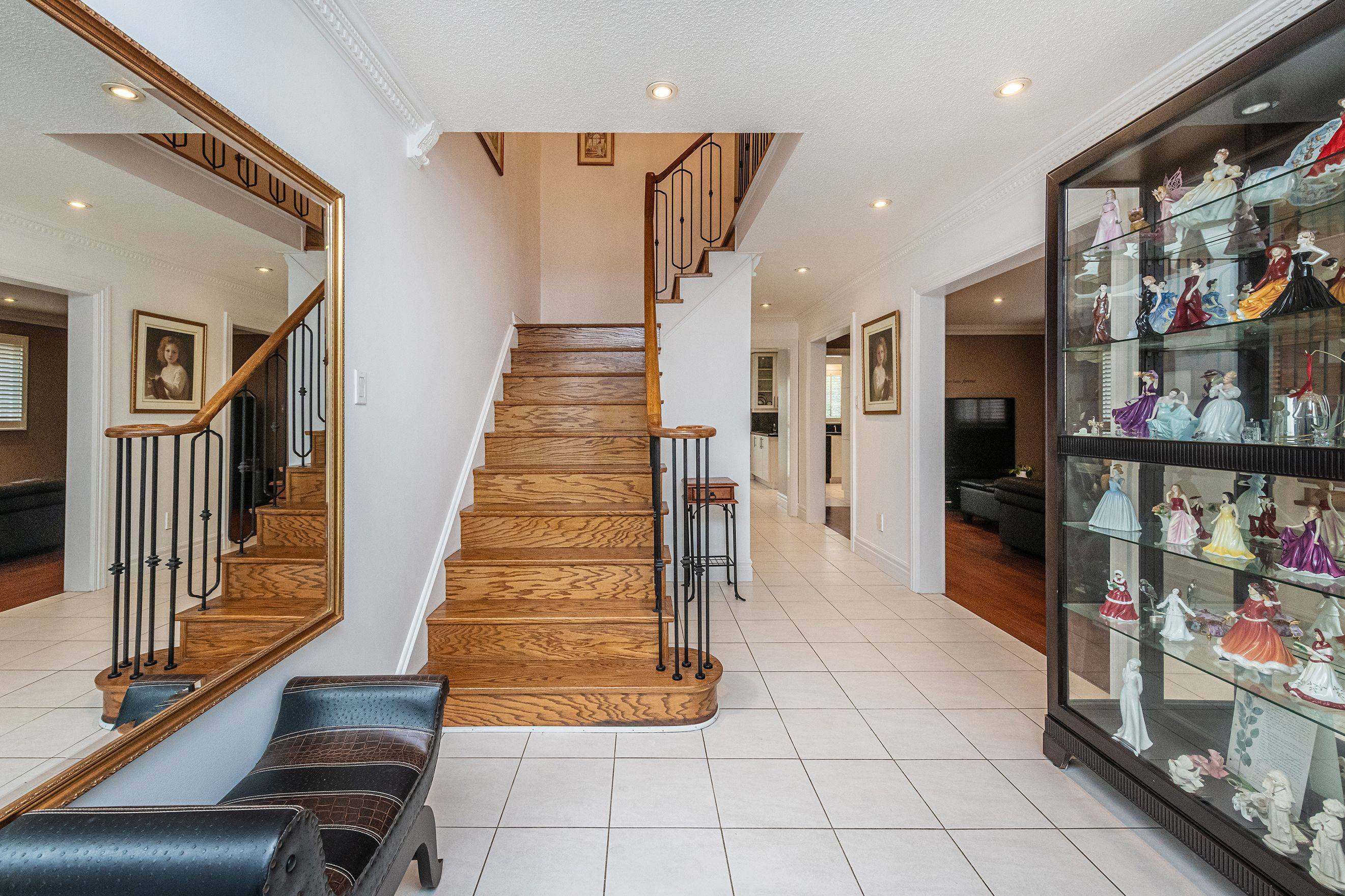 Vaughan, ON L4L 5B1,54 Embassy DR