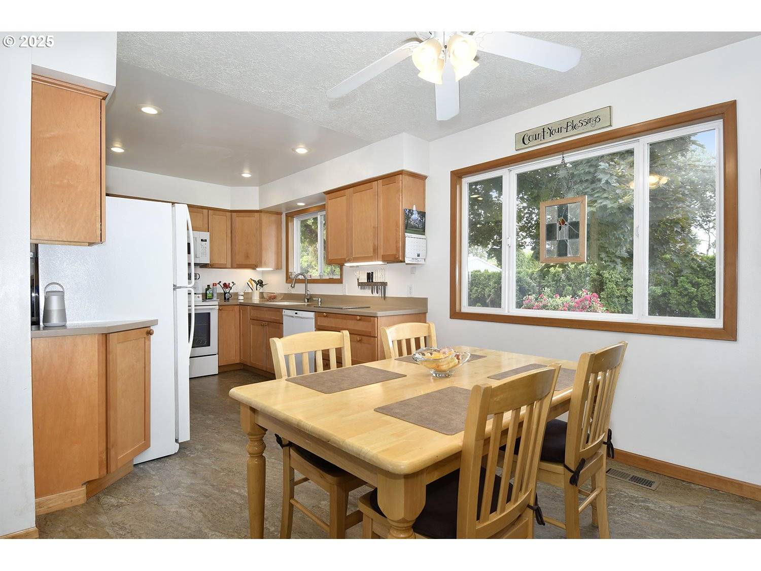 Portland, OR 97233,15833 SE GRANT ST