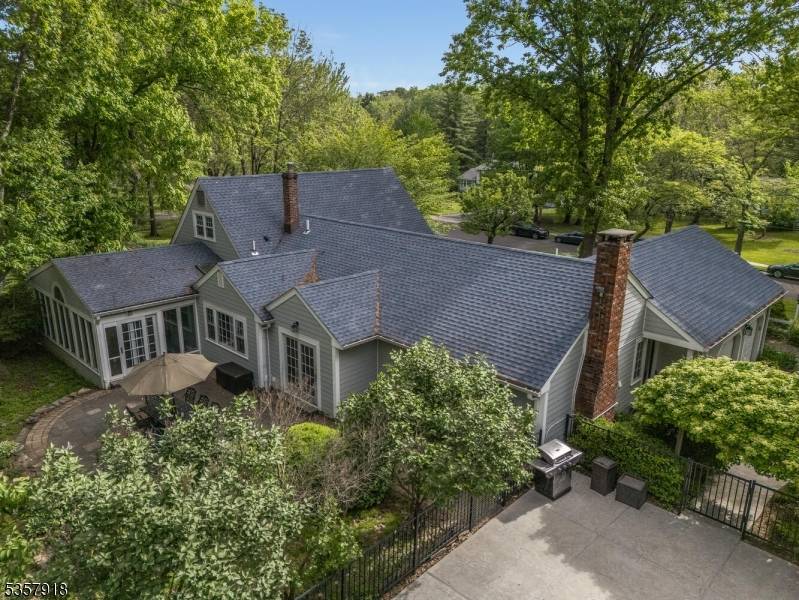 Mendham Boro, NJ 07945,23 Drake Rd