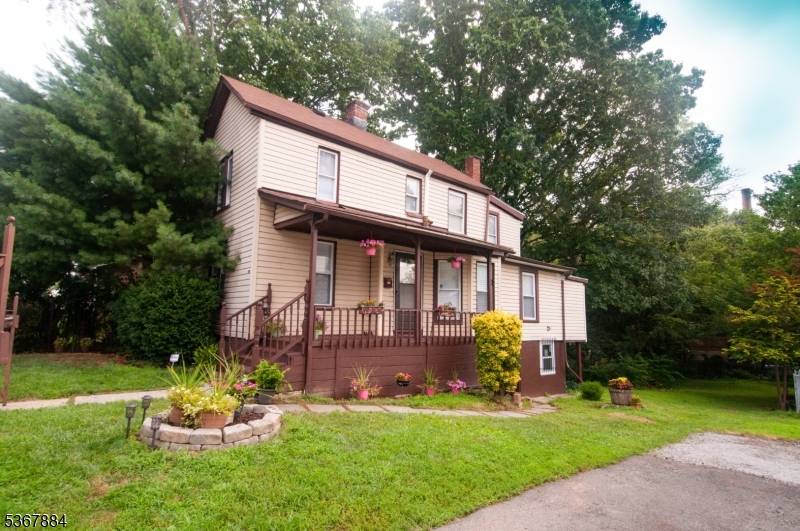 East Orange City, NJ 07017,260 Lincoln St