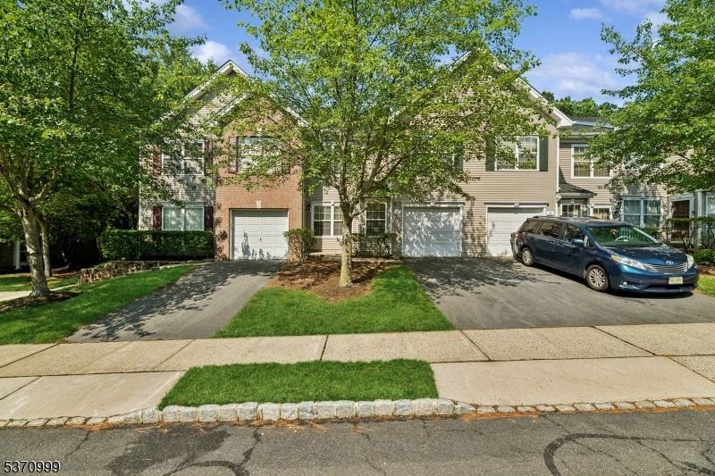 East Brunswick Twp., NJ 08816,44 Windsong Cir