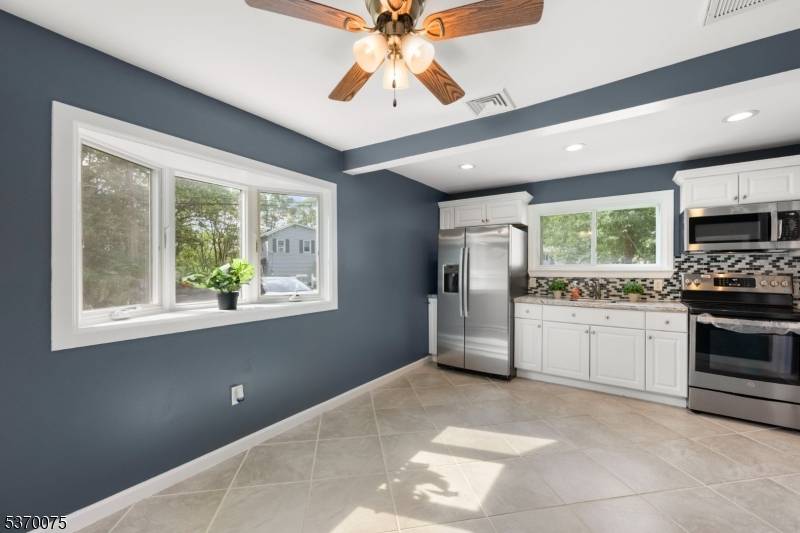 Hopatcong Boro, NJ 07843,115 Dartmouth Trl