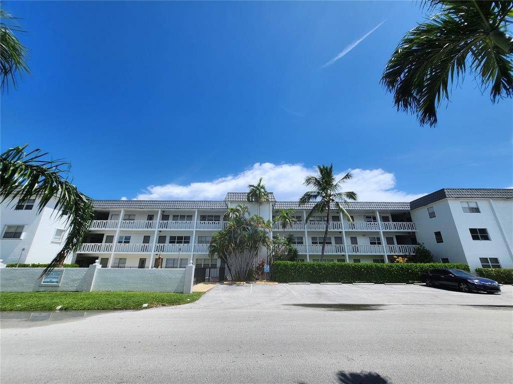 Fort Lauderdale, FL 33308,6200 NE 22nd Way #212