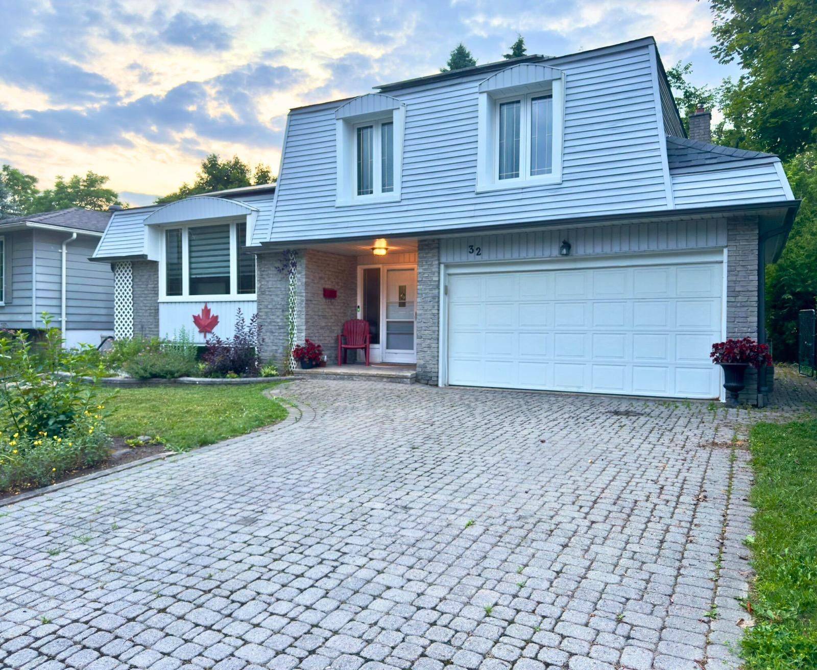 Barrie, ON L4M 5G3,32 Indian Arrow RD
