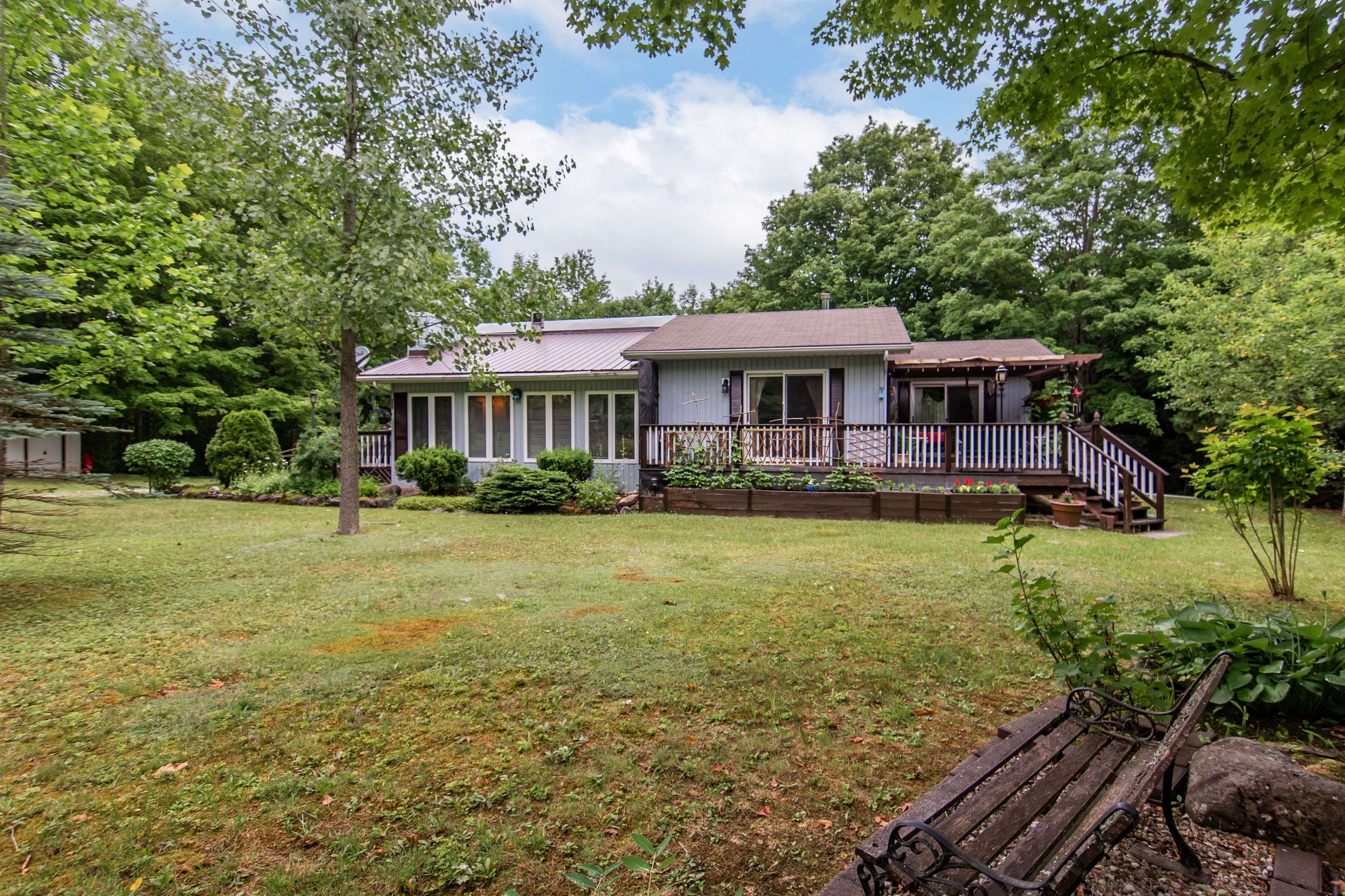 Chatsworth, ON N0H 2V0,255263 1 Concession