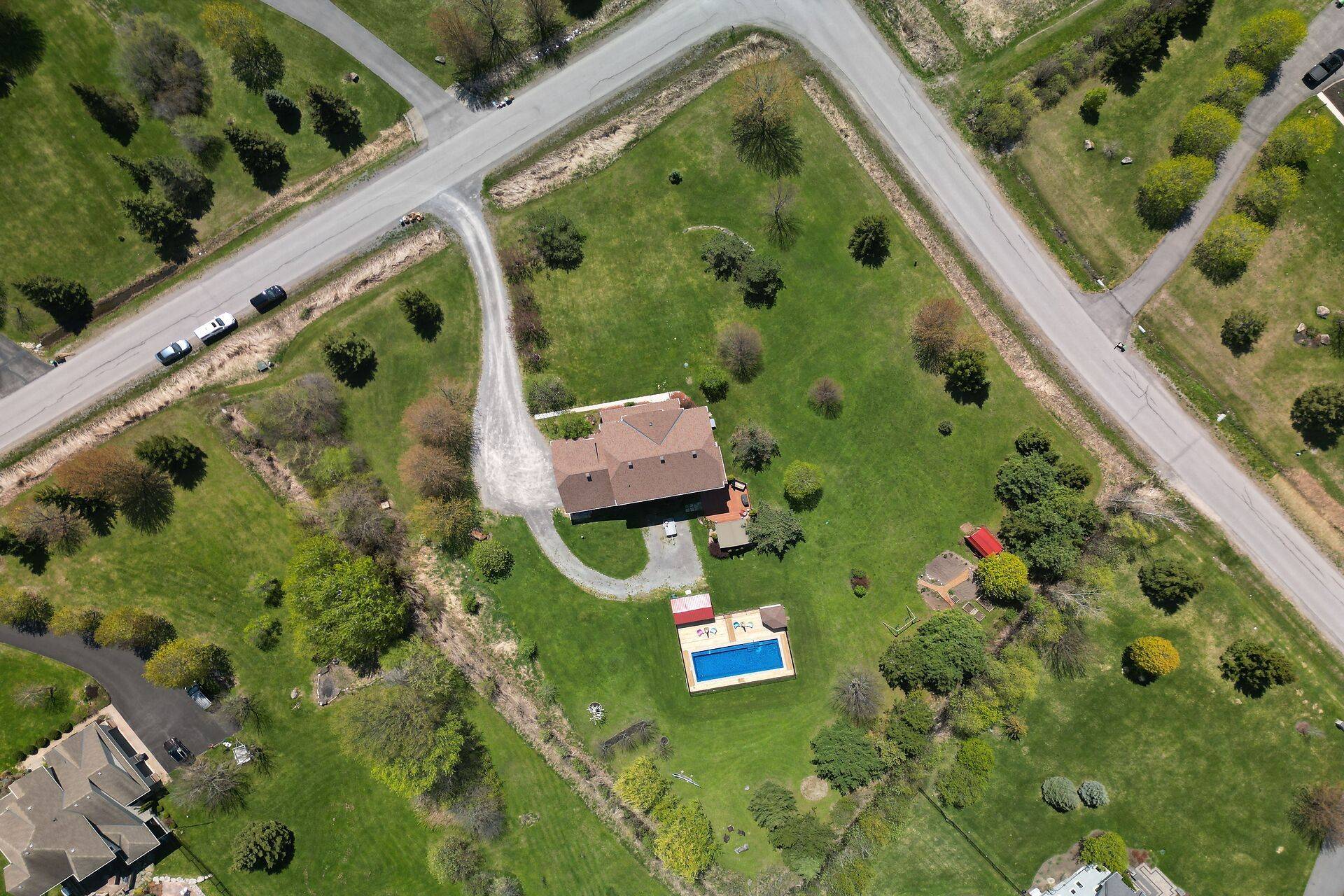 Kanata, ON K2W 0A1,500 Bradbury CT