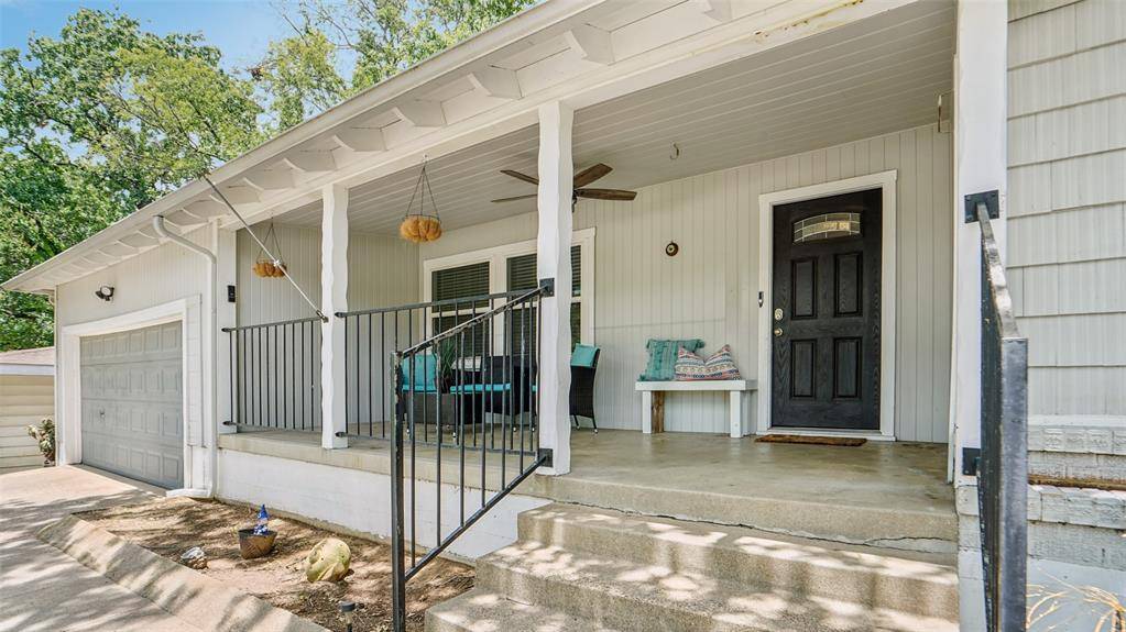 Hurst, TX 76053,516 Hurstview Drive