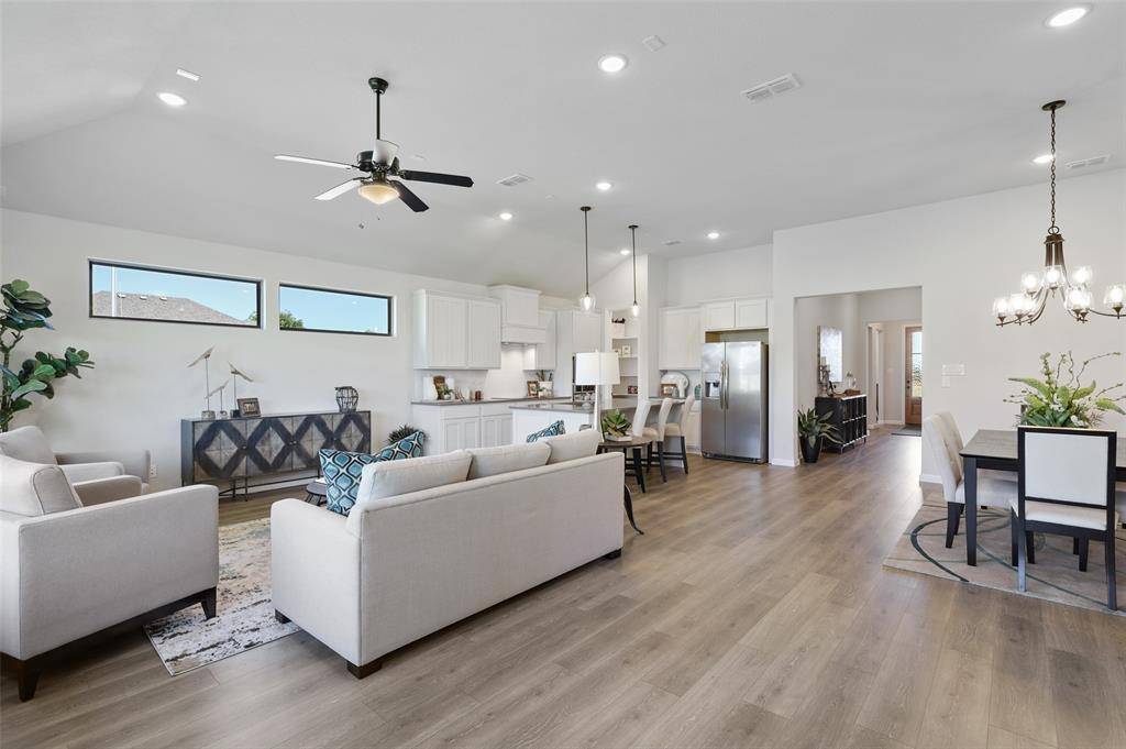 Van Alstyne, TX 75495,1503 Red Clover Avenue