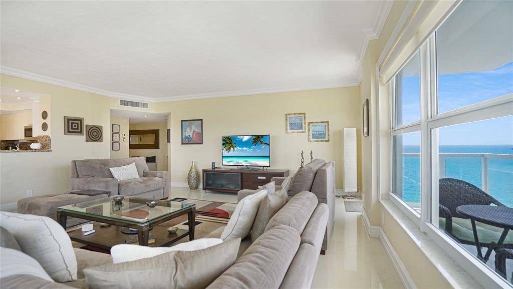 Fort Lauderdale, FL 33308,3750 GALT OCEAN DR #1806