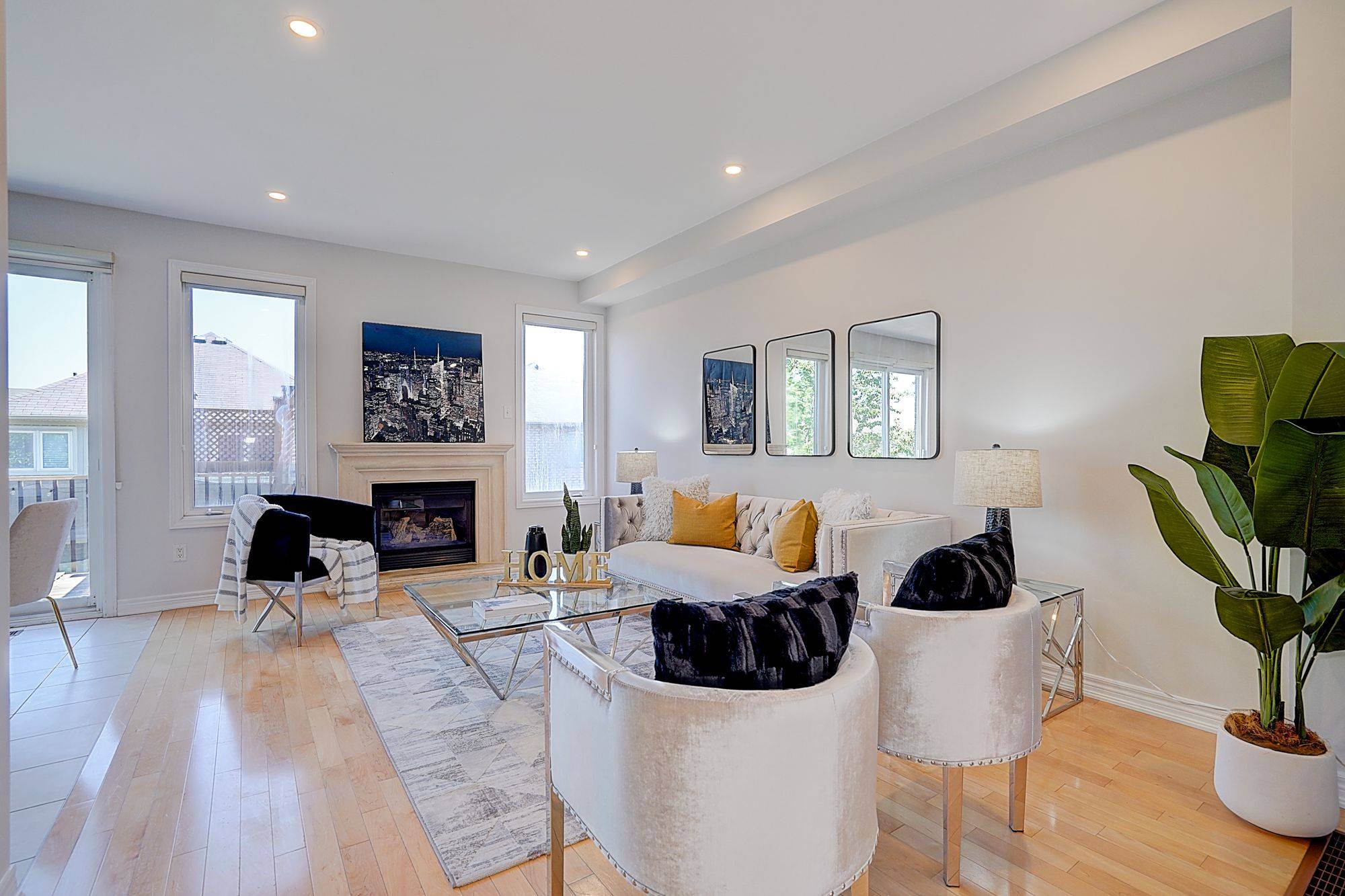Richmond Hill, ON L4E 0L7,27 Mansard DR