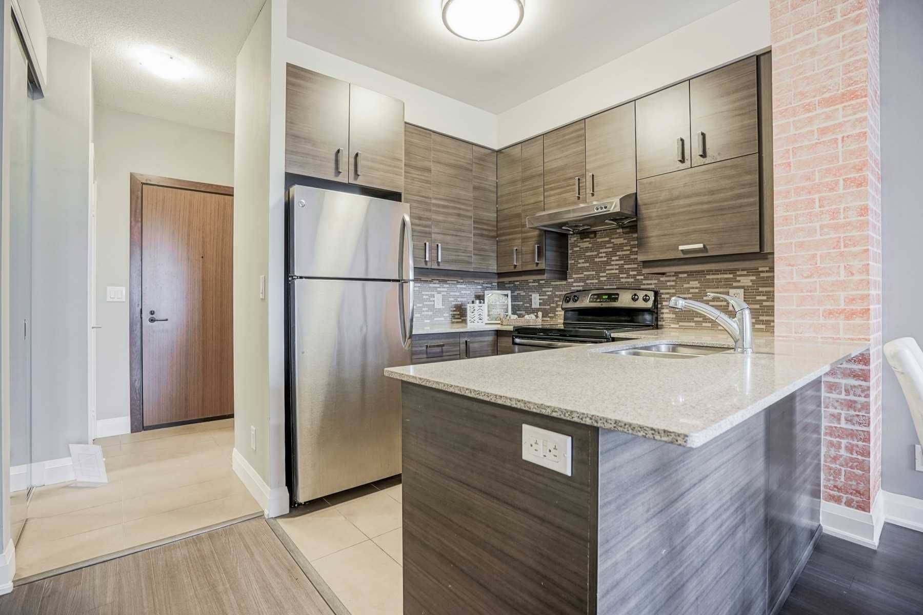Markham, ON L3R 1A6,8228 Birchmount RD #605