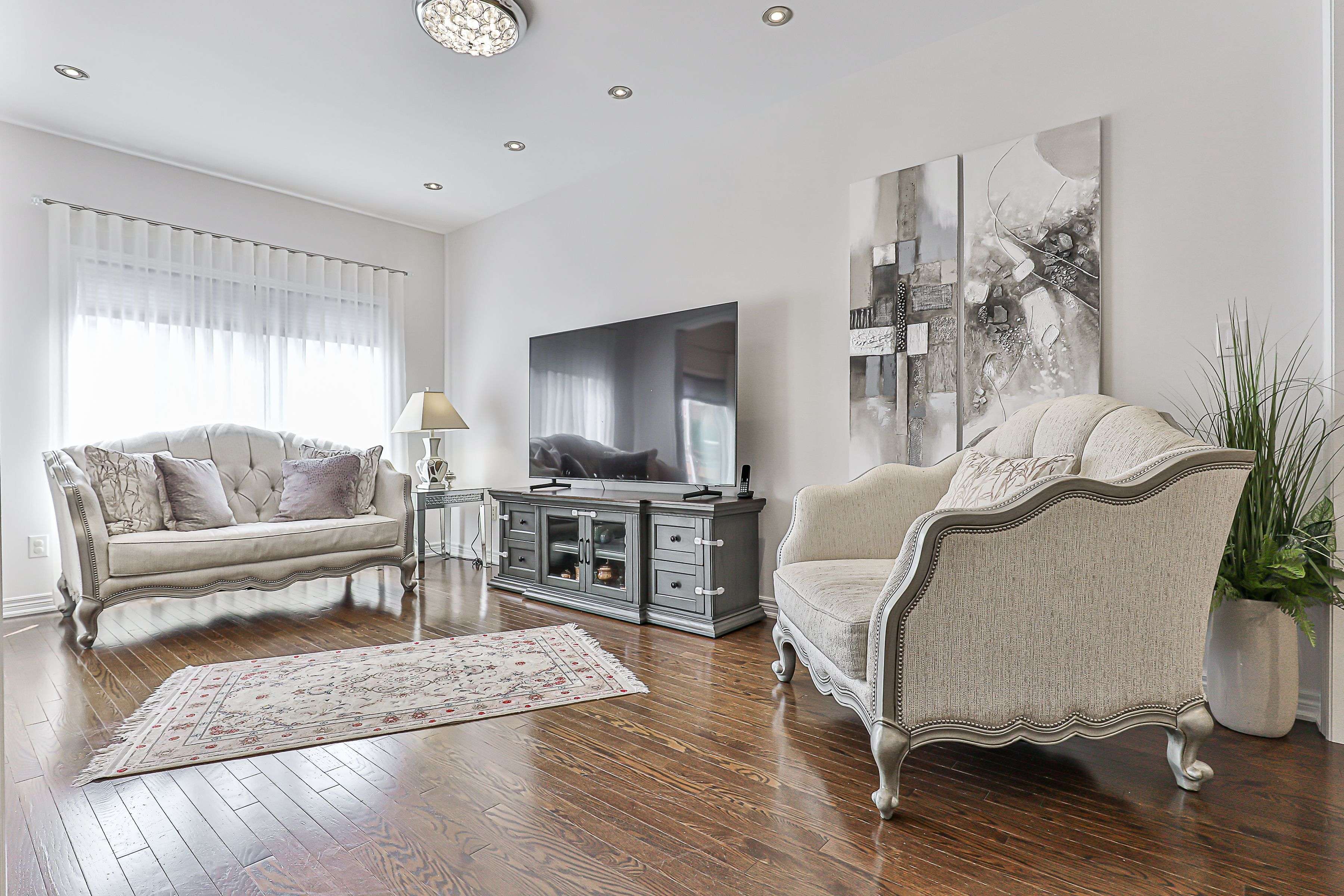 Vaughan, ON L6A 4E9,55 Lady Loretta LN