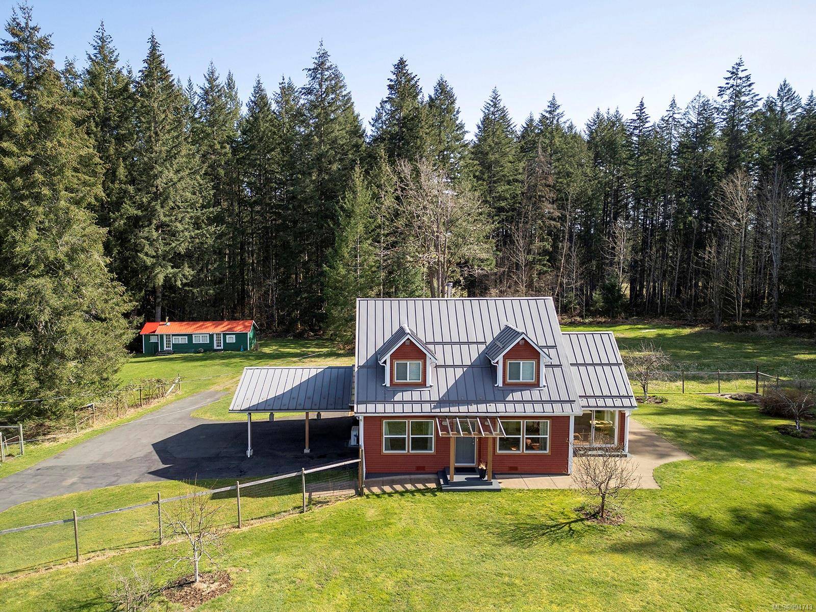Black Creek, BC V9J 1G5,7792 Island Hwy N
