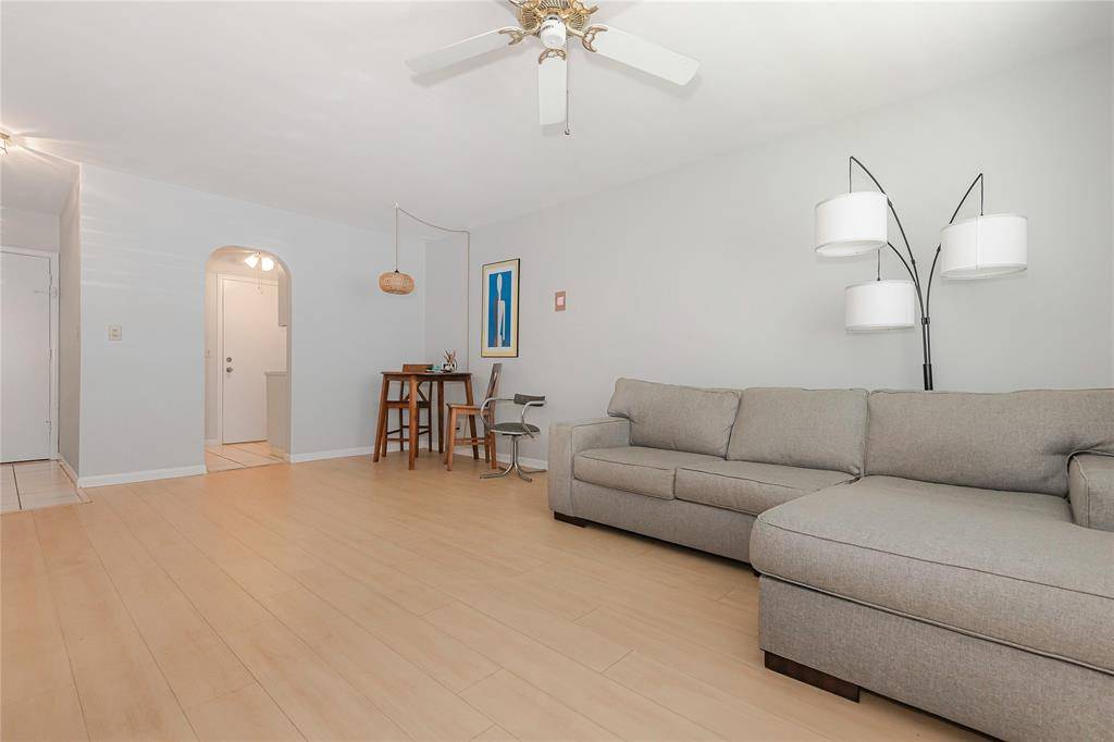 Fort Lauderdale, FL 33308,1821 NE 62nd St #310